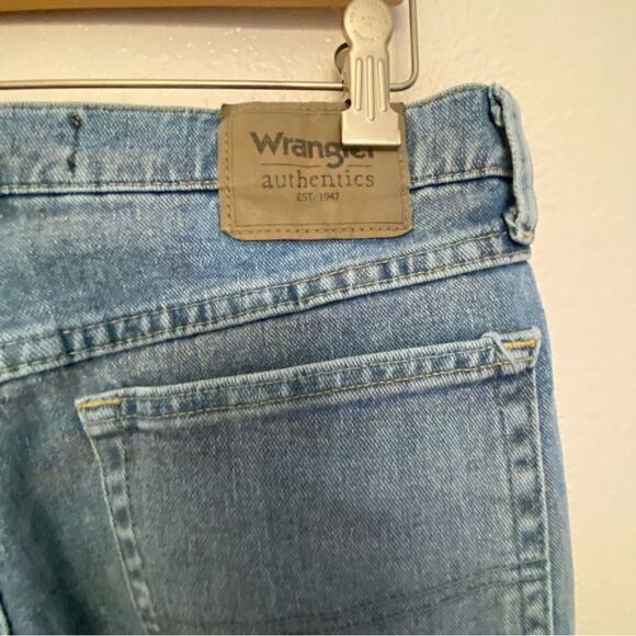 Wrangler mens Authentics Classic Regular Fit Straight Leg Jeans ZM100SF 32X36 - Picture 9 of 9